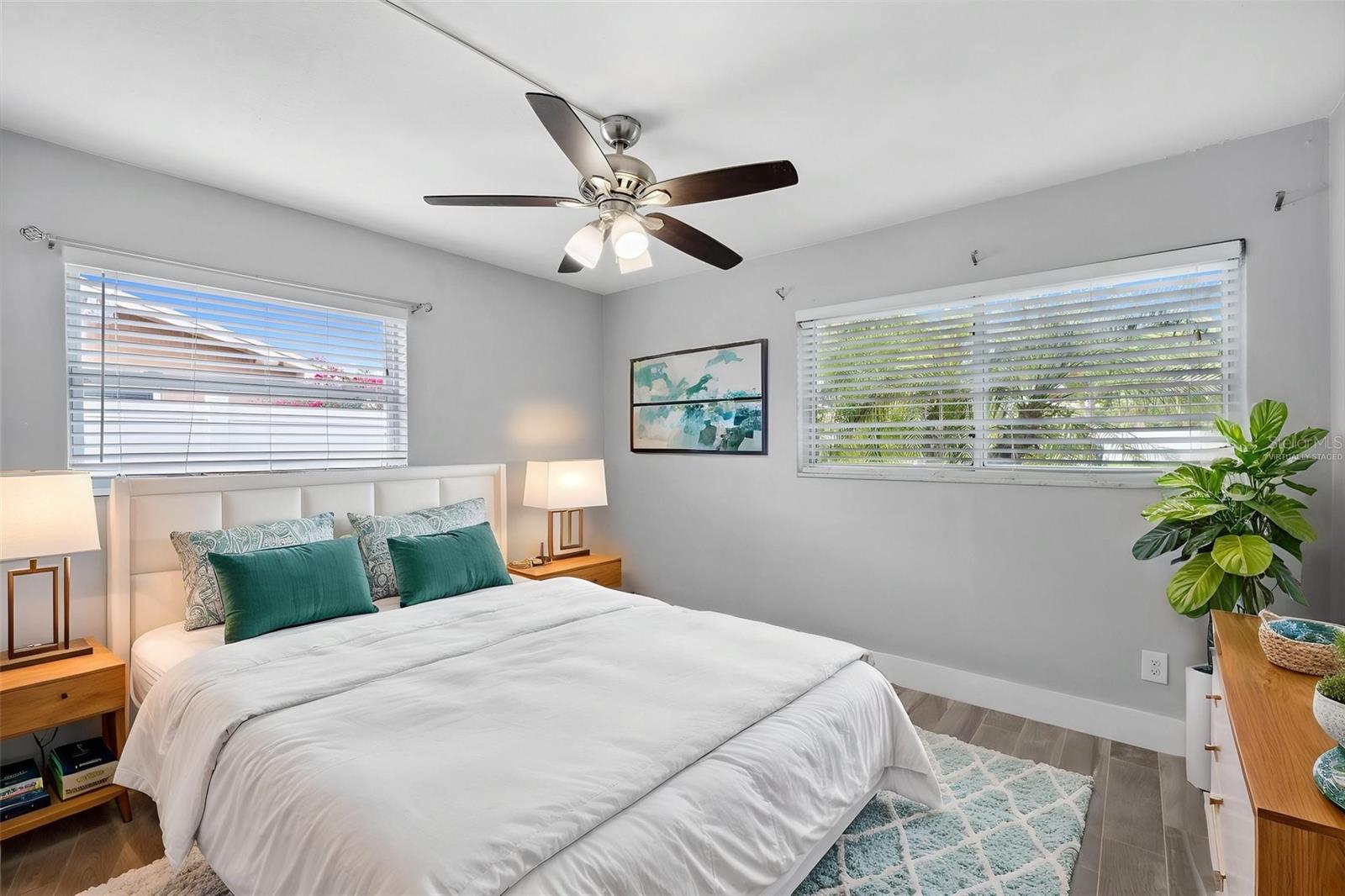 Image 26 of 39 For 6566 20th Street N