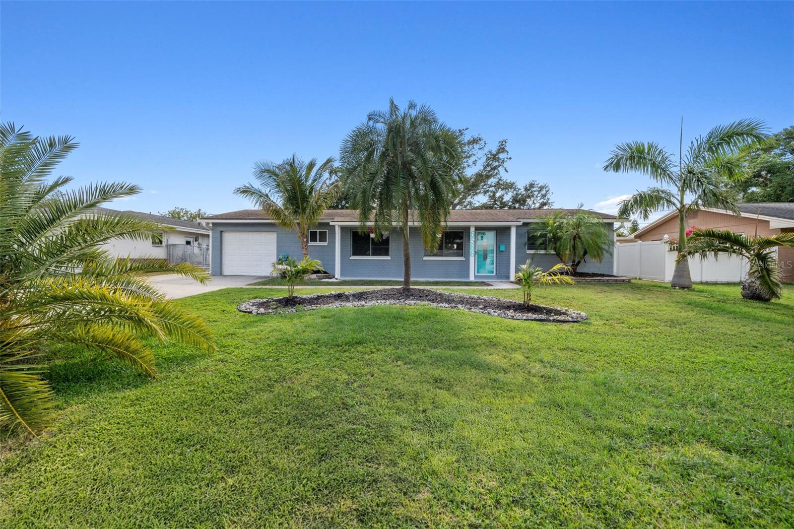 Image 9 of 39 For 6566 20th Street N