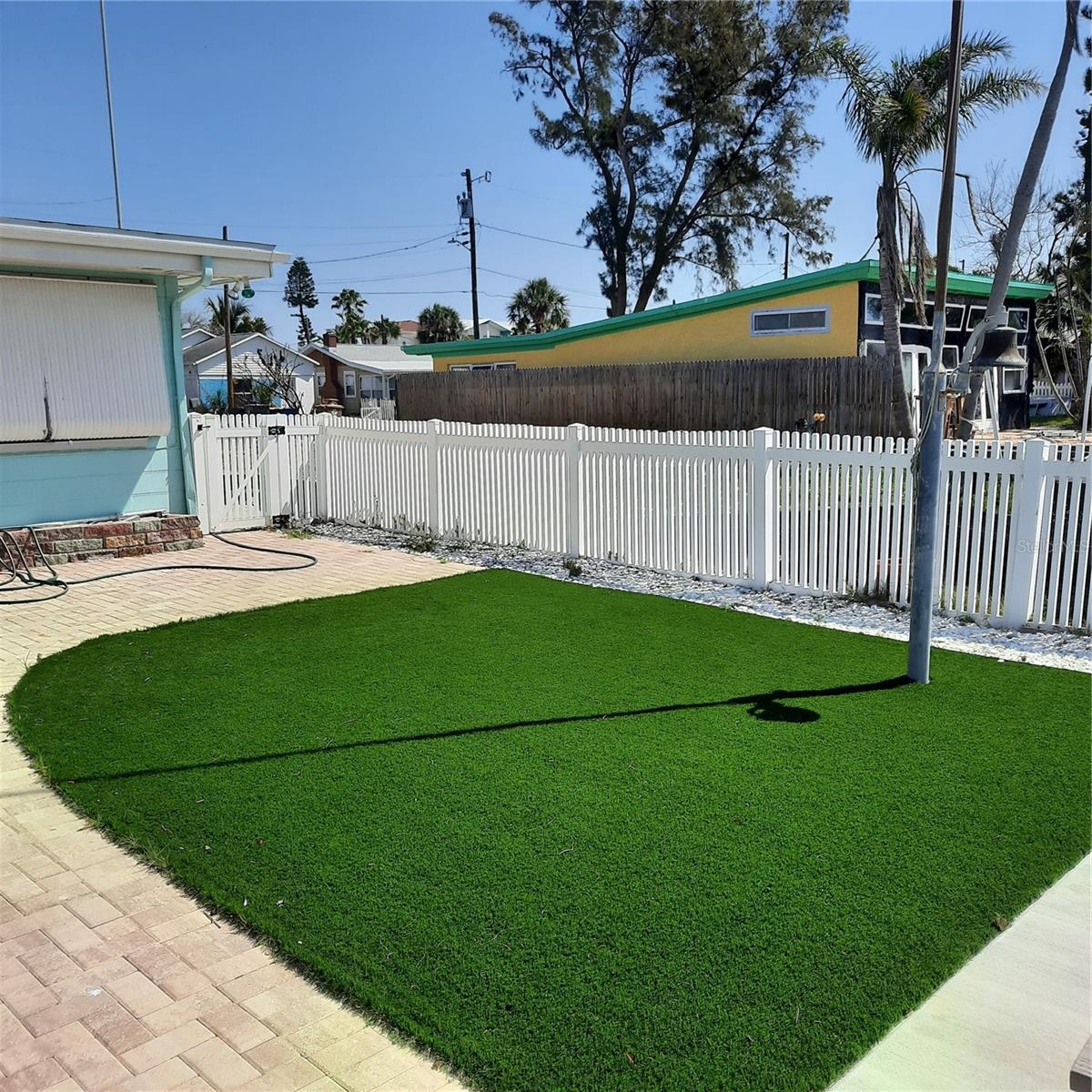 Image 3 of 13 For 319 Boca Ciega Dr