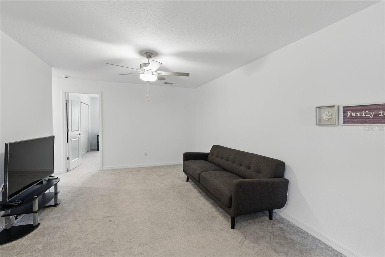 Image 18 of 32 For 6177 Shiner Street