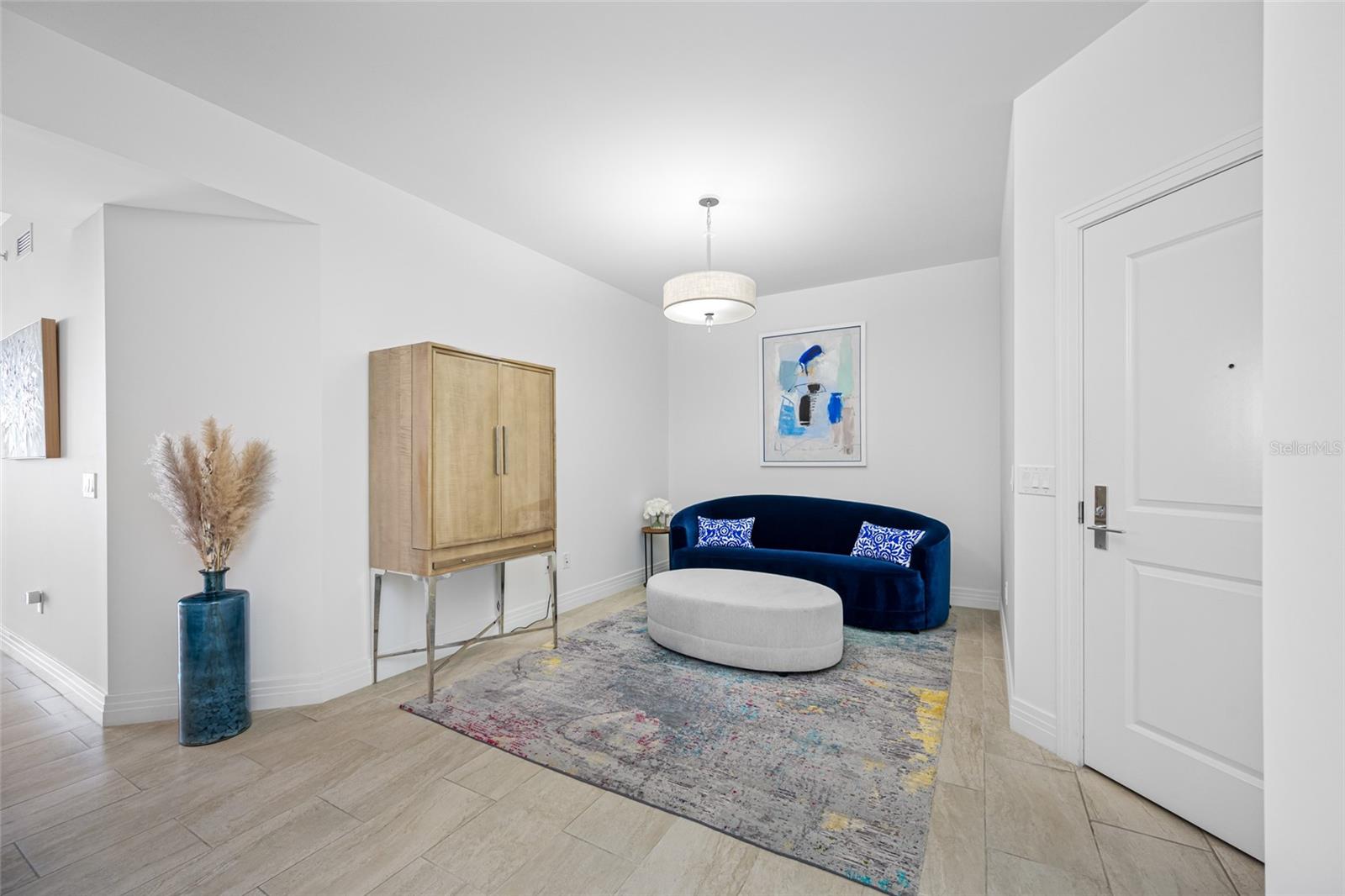Listing photo id 8 for 1325 Snell Isle Boulevard Ne 810