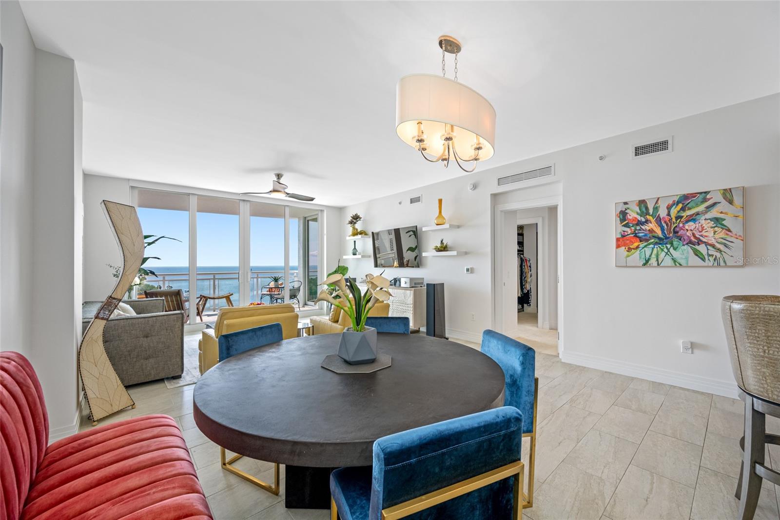 Listing photo id 9 for 1325 Snell Isle Boulevard Ne 810