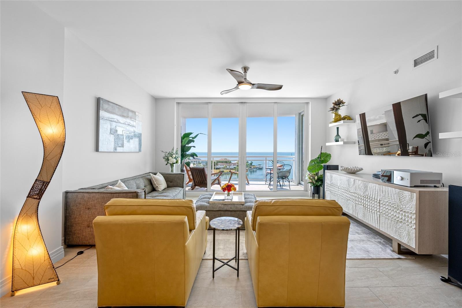 Listing photo id 11 for 1325 Snell Isle Boulevard Ne 810