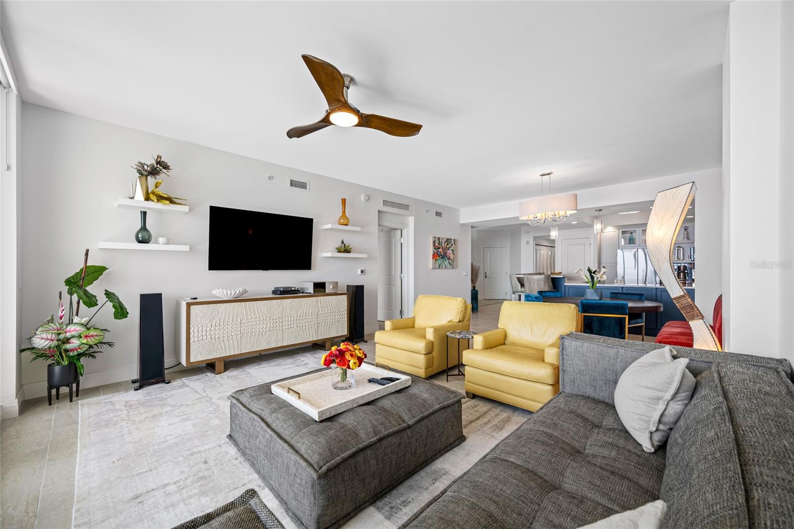 Listing photo id 13 for 1325 Snell Isle Boulevard Ne 810