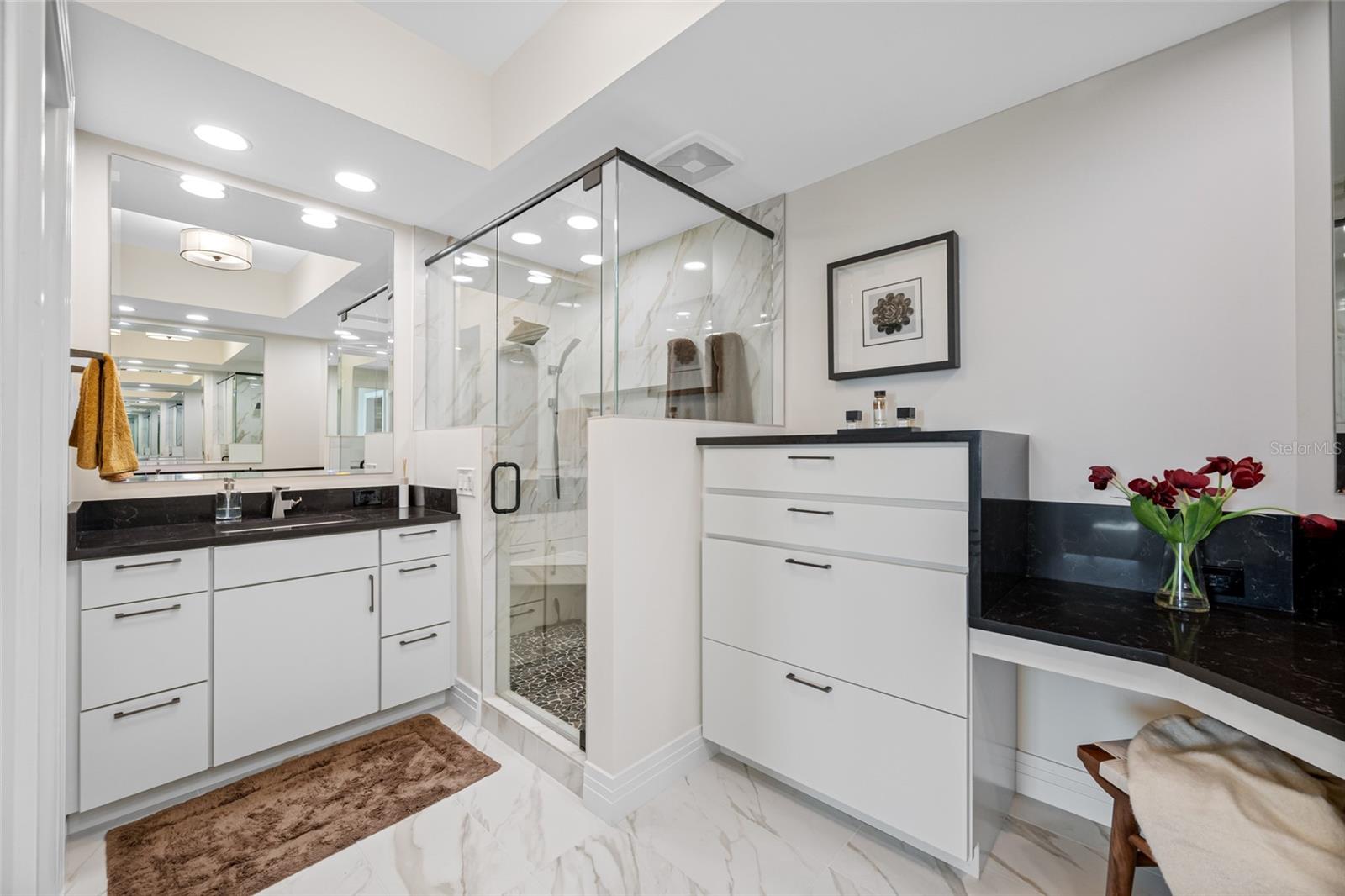 Listing photo id 27 for 1325 Snell Isle Boulevard Ne 810