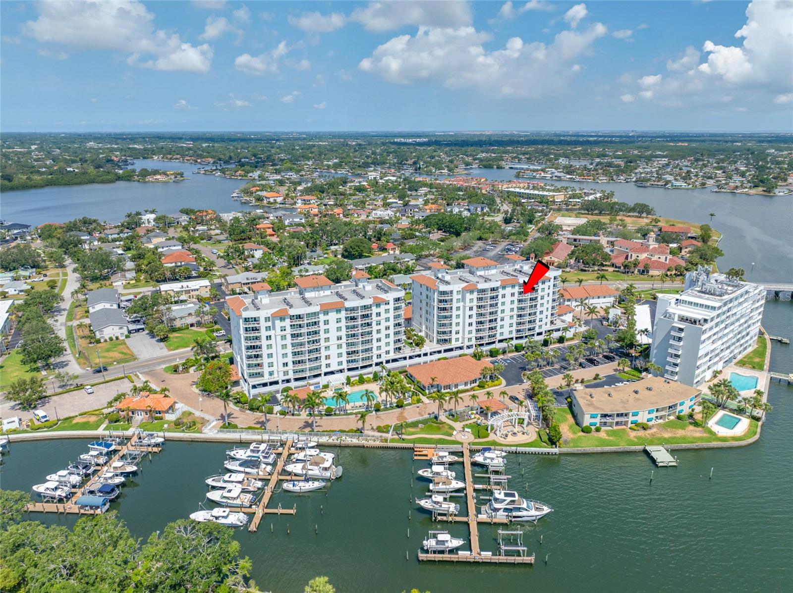 Listing photo id 53 for 1325 Snell Isle Boulevard Ne 810