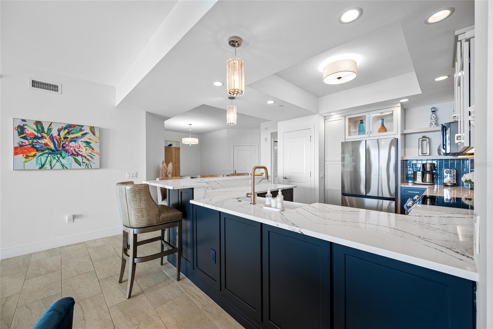 Listing photo id 7 for 1325 Snell Isle Boulevard Ne 810
