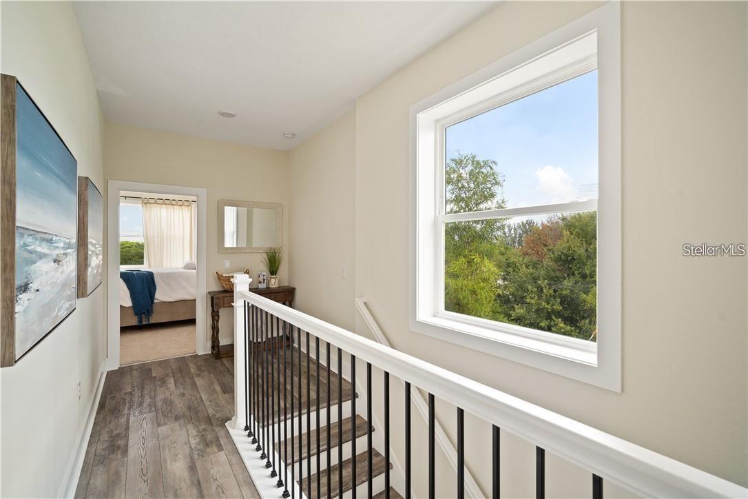 Image 15 of 37 For 1237 Savona Drive Ne