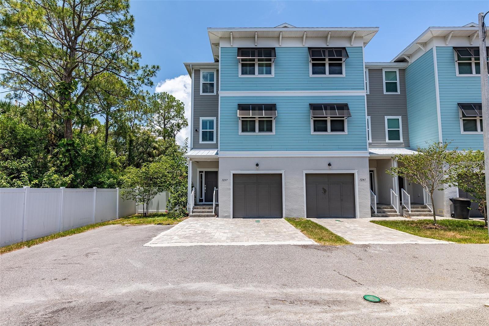 Image 36 of 37 For 1237 Savona Drive Ne