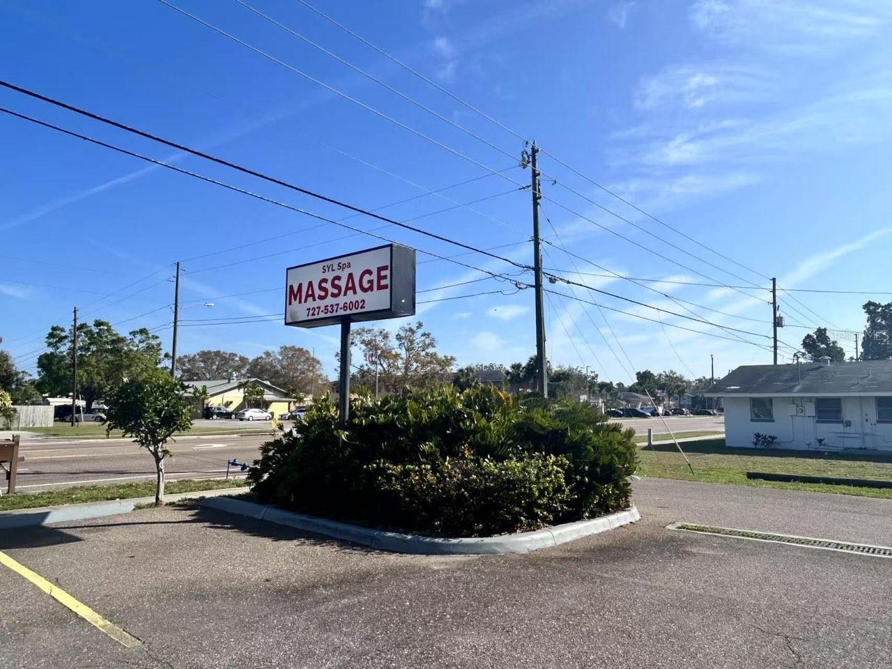 Image 3 of 23 For 7000 54th Avenue N