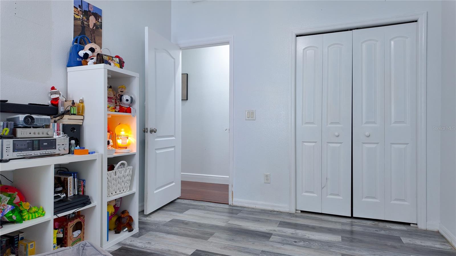 Image 15 of 27 For 4882 Larkenheath Drive