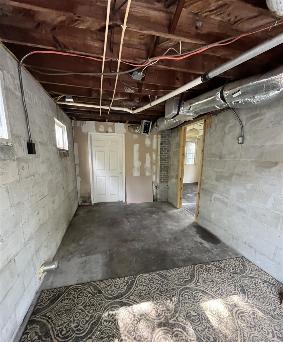 Image 36 of 43 For 3031 49th Street S