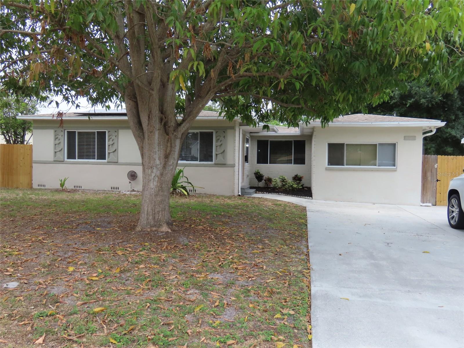Details for 5010 8th Avenue N, ST PETERSBURG, FL 33710