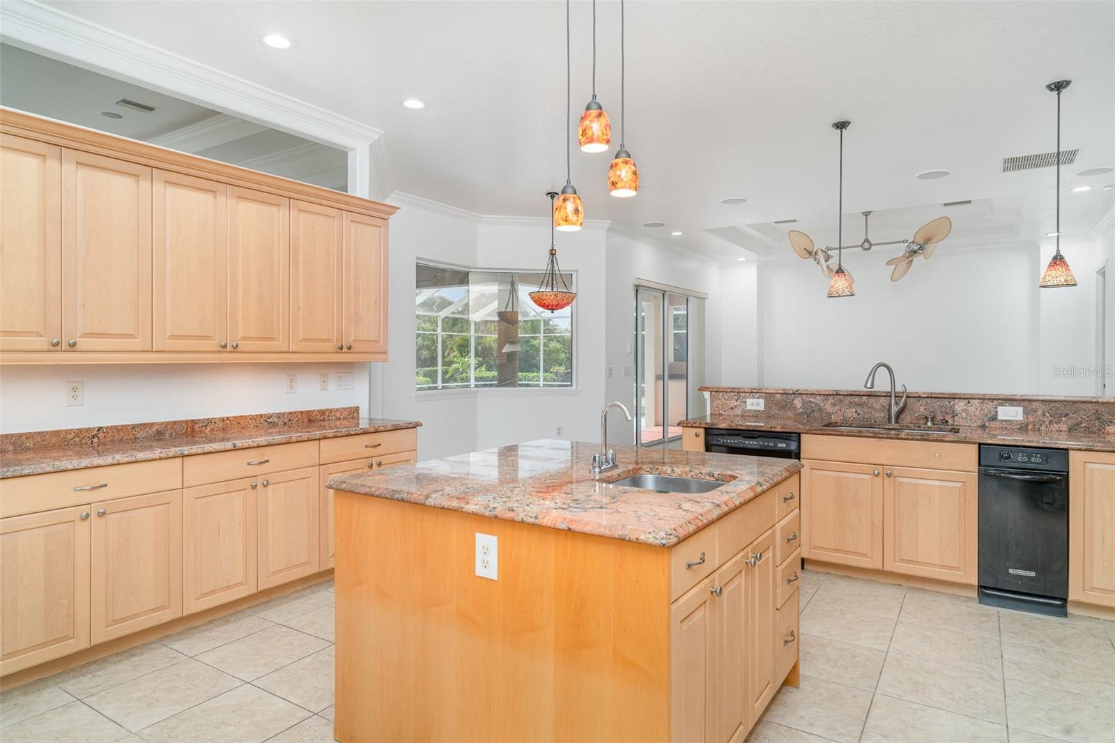 Image 13 of 50 For 6120 9th Avenue Circle Ne