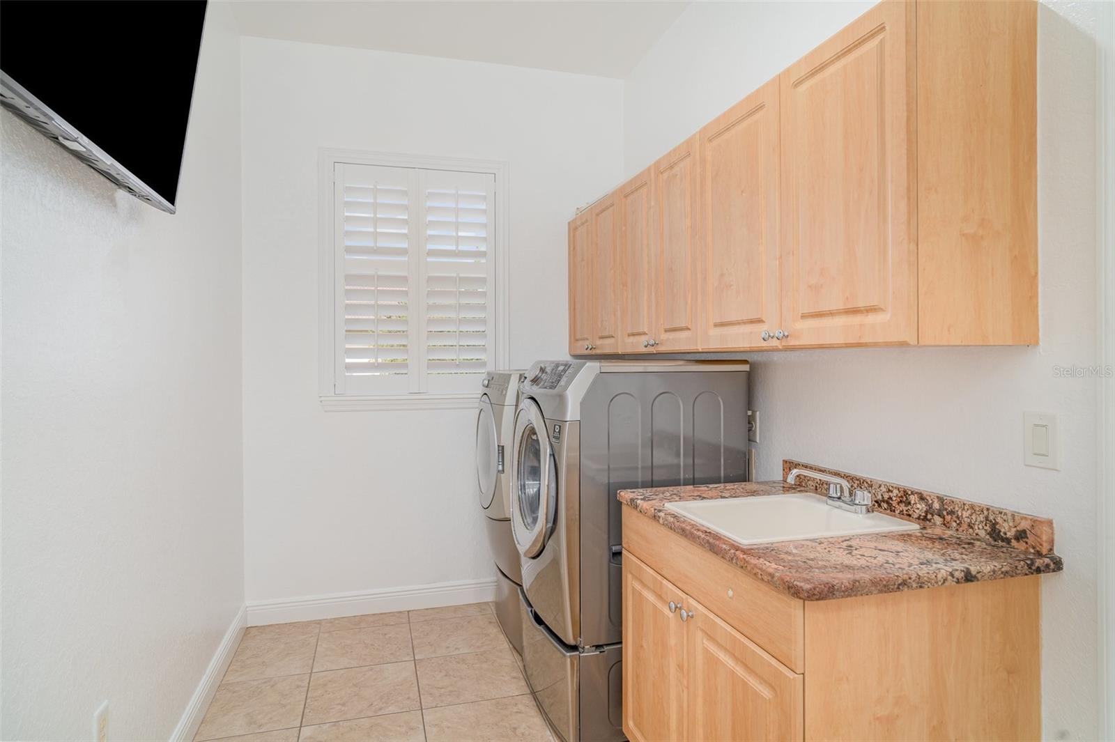 Image 20 of 50 For 6120 9th Avenue Circle Ne