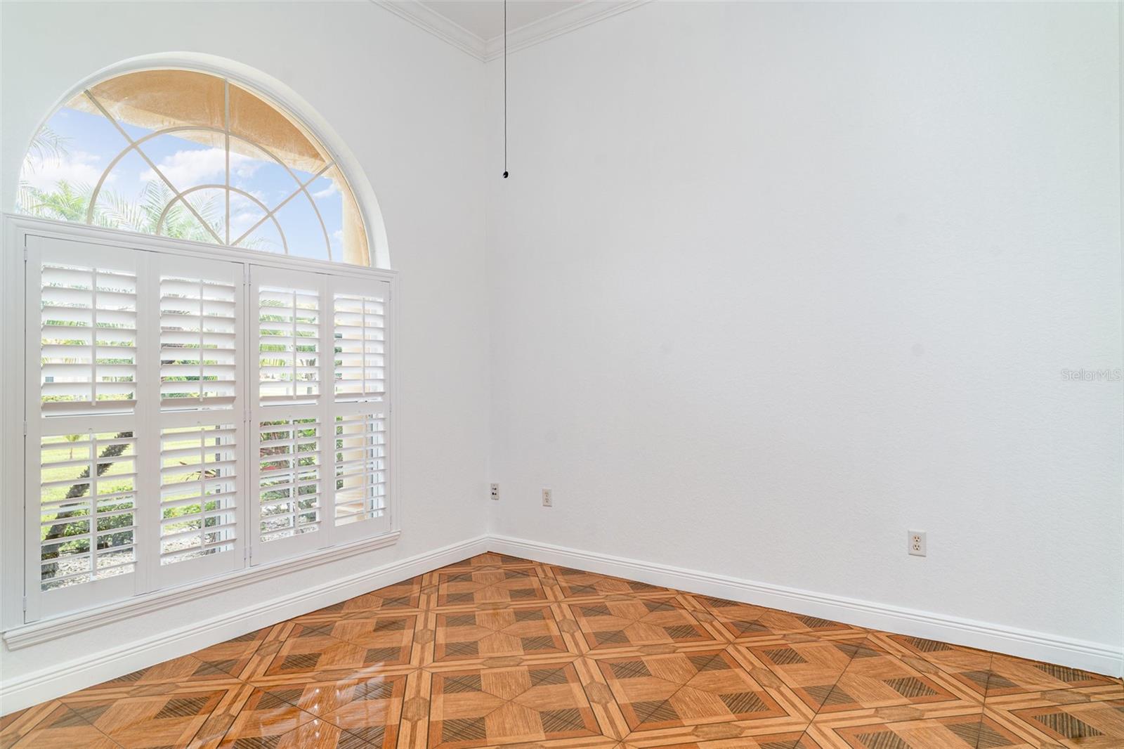 Image 22 of 50 For 6120 9th Avenue Circle Ne