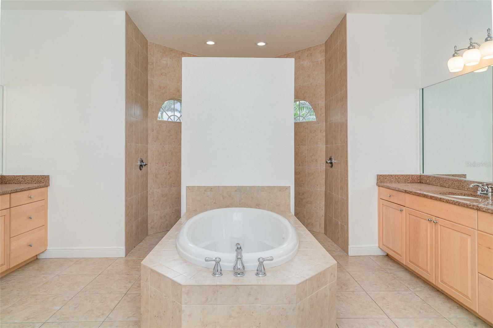 Image 27 of 50 For 6120 9th Avenue Circle Ne