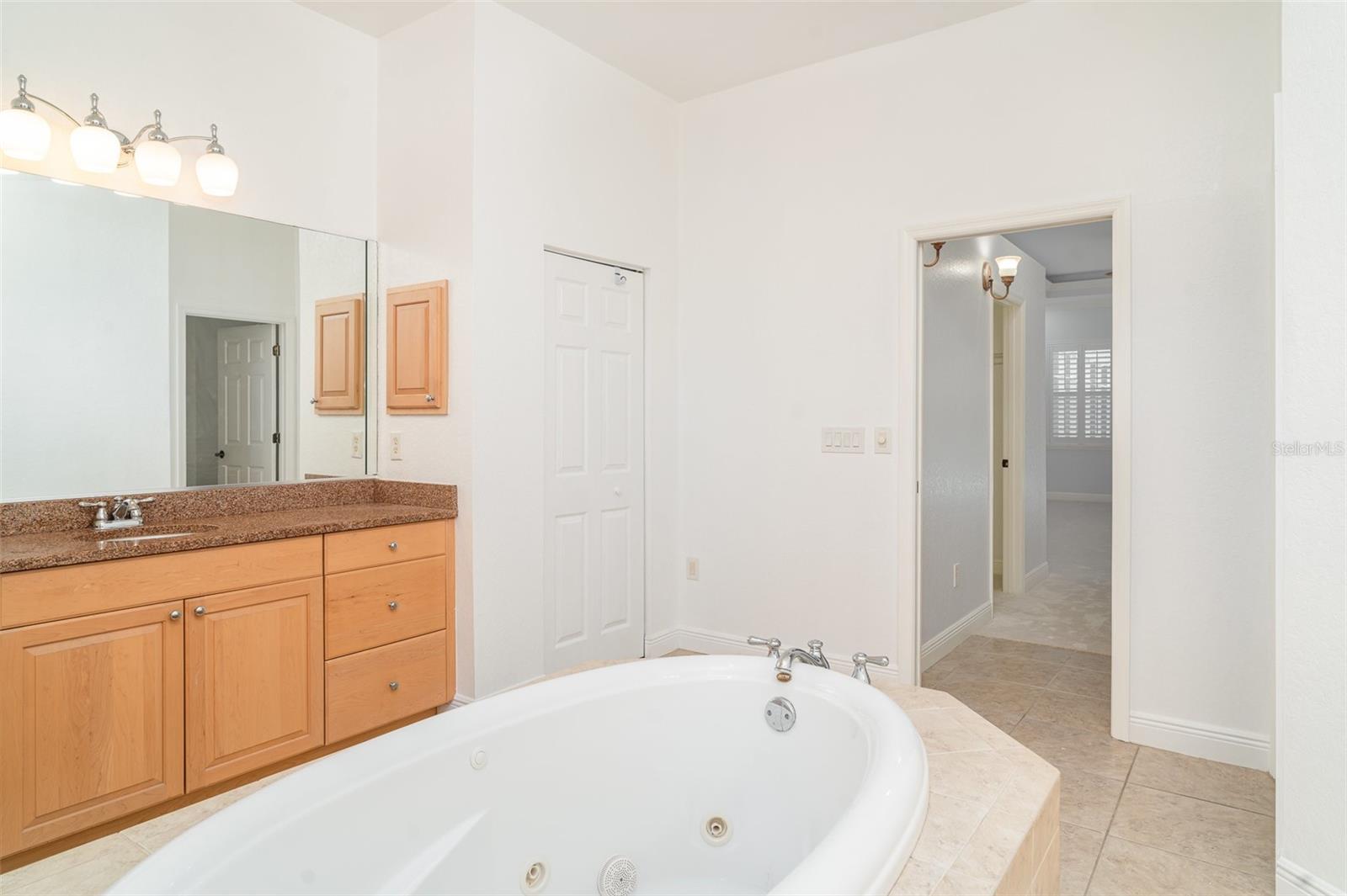 Image 28 of 50 For 6120 9th Avenue Circle Ne