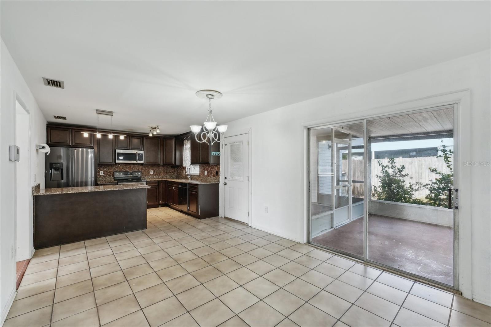 Image 10 of 70 For 503 Holt Circle