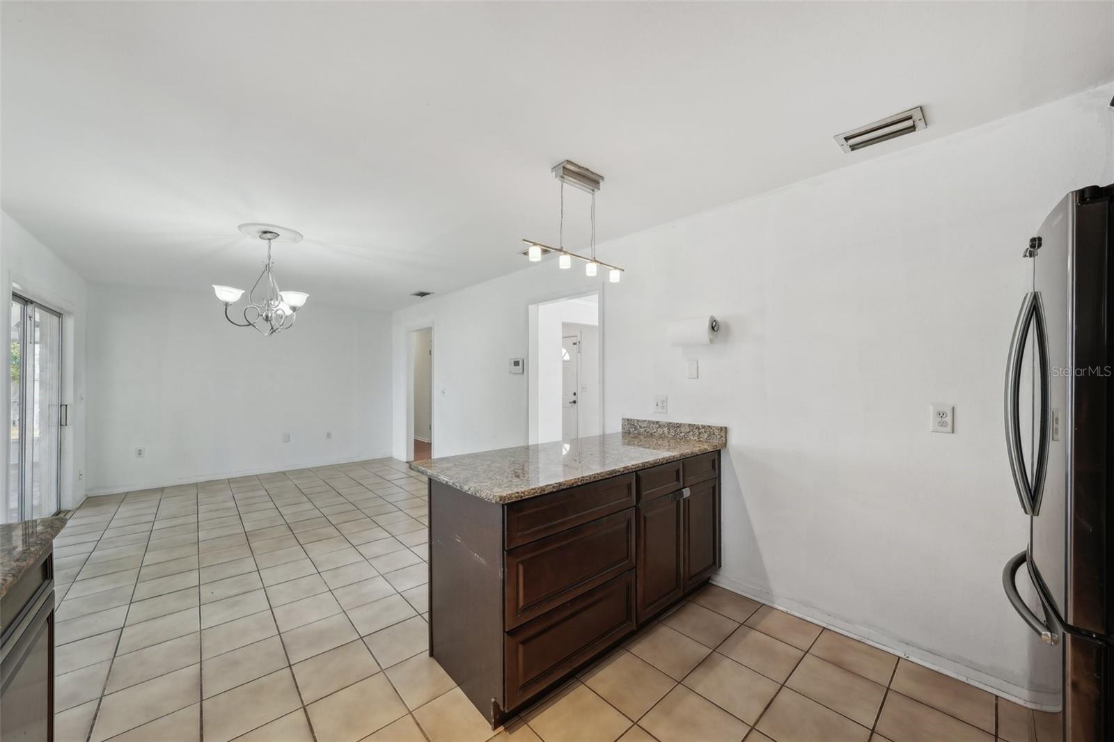 Image 17 of 70 For 503 Holt Circle