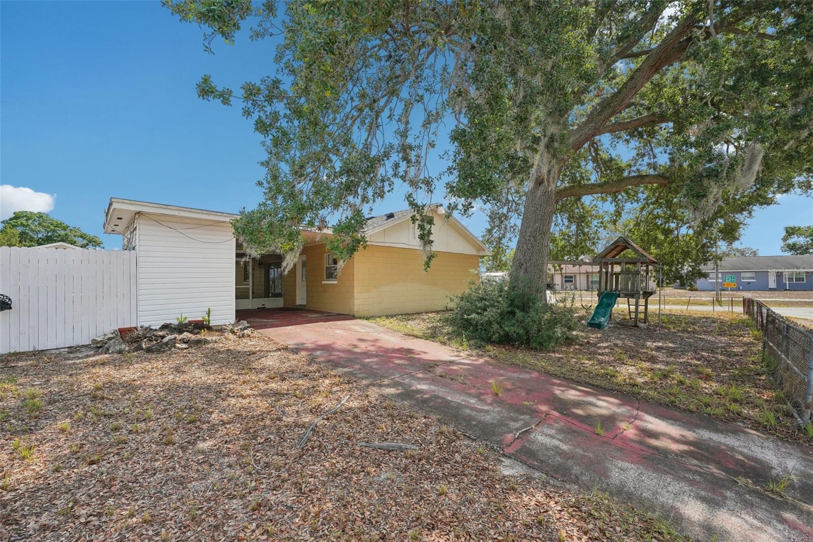 Image 48 of 70 For 503 Holt Circle