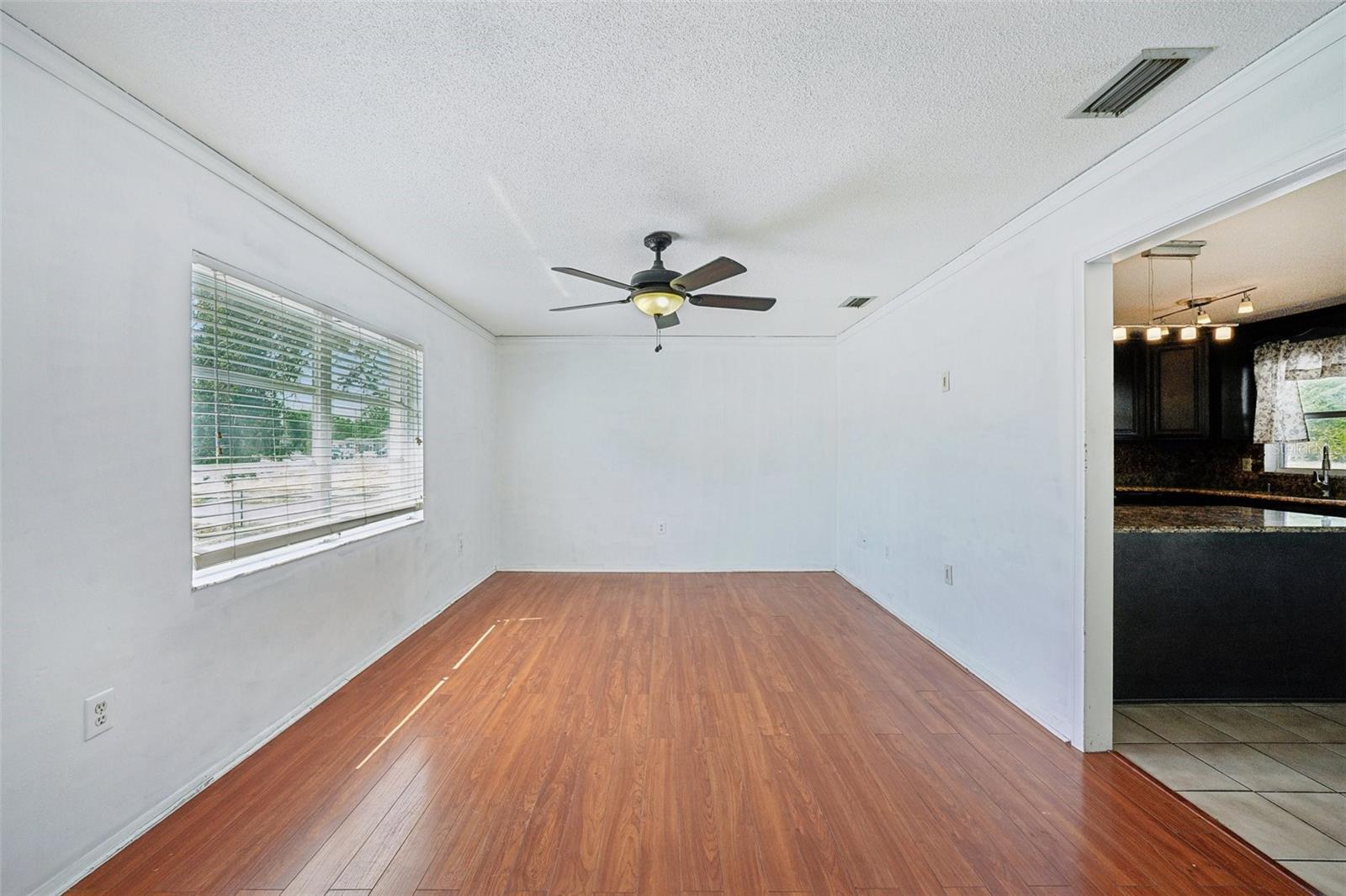 Image 6 of 70 For 503 Holt Circle