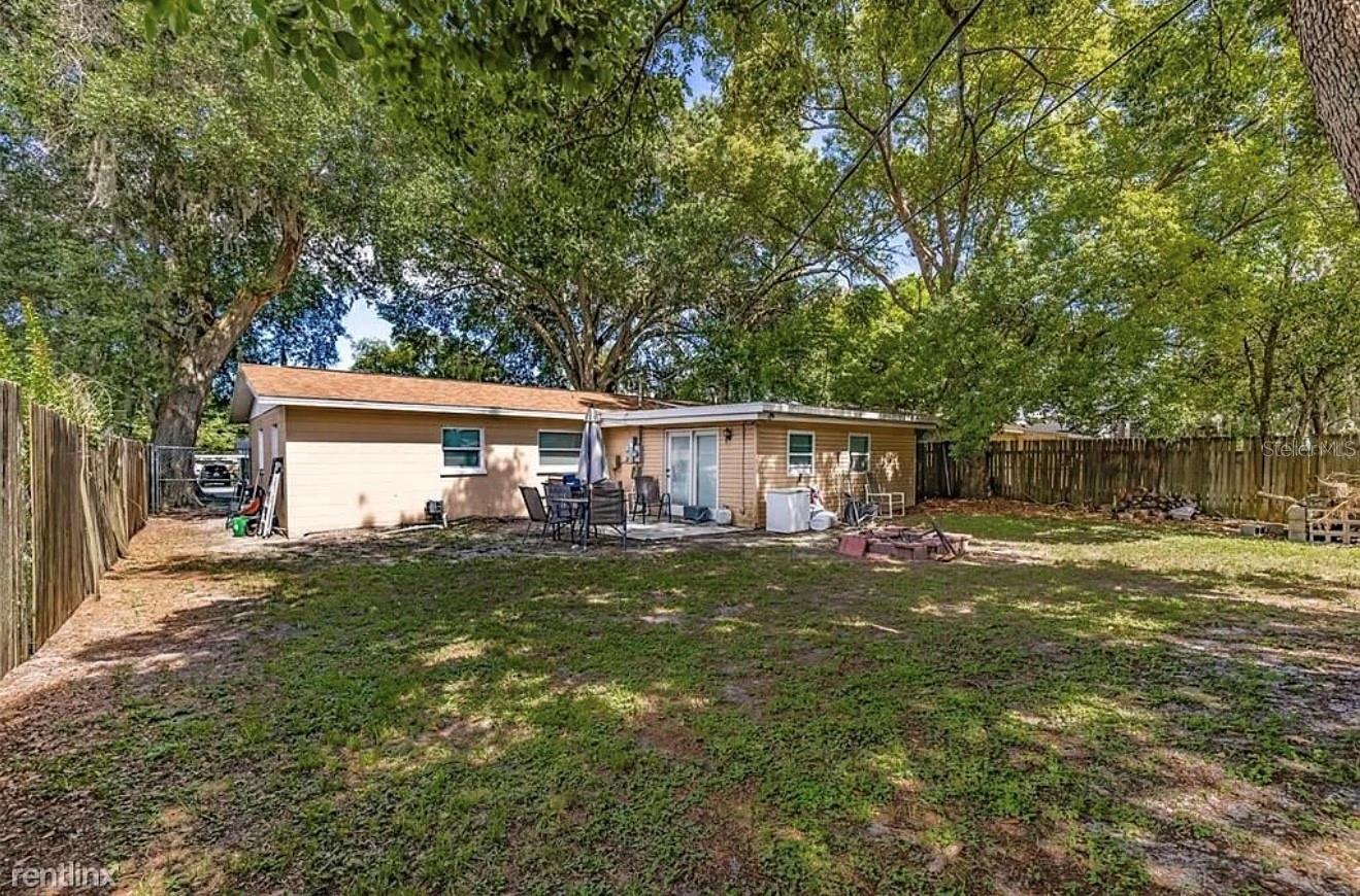 Image 22 of 35 For 5932 Hilltop Lane E