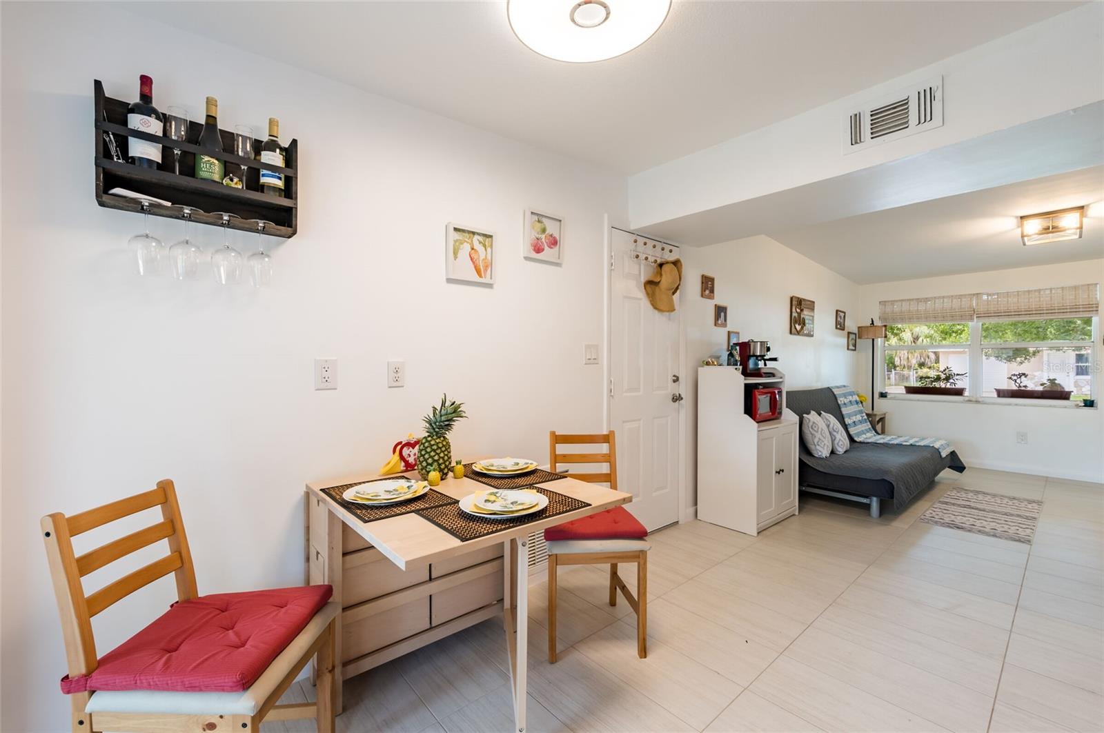 Image 11 of 27 For 11104 Taft Drive