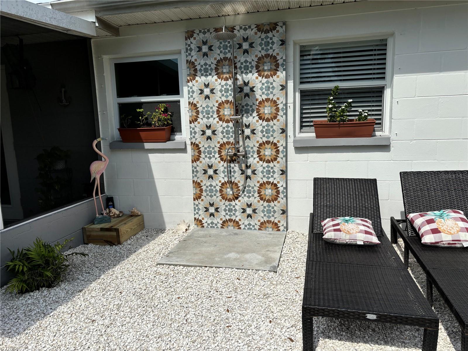 Image 18 of 27 For 11104 Taft Drive