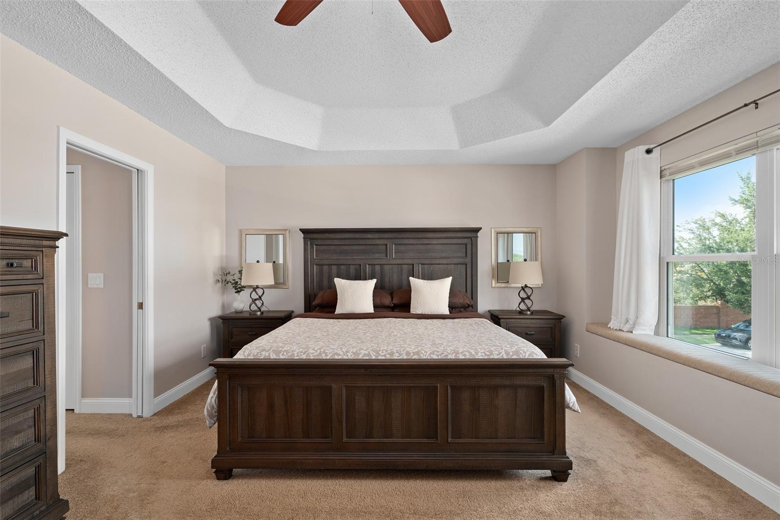 Image 18 of 32 For 460 Tess Court