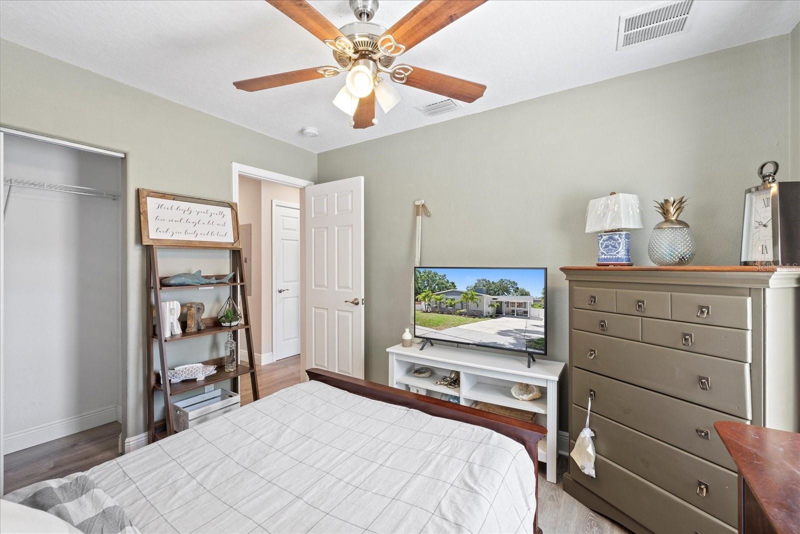 Image 20 of 48 For 3110 Ballast Point Boulevard