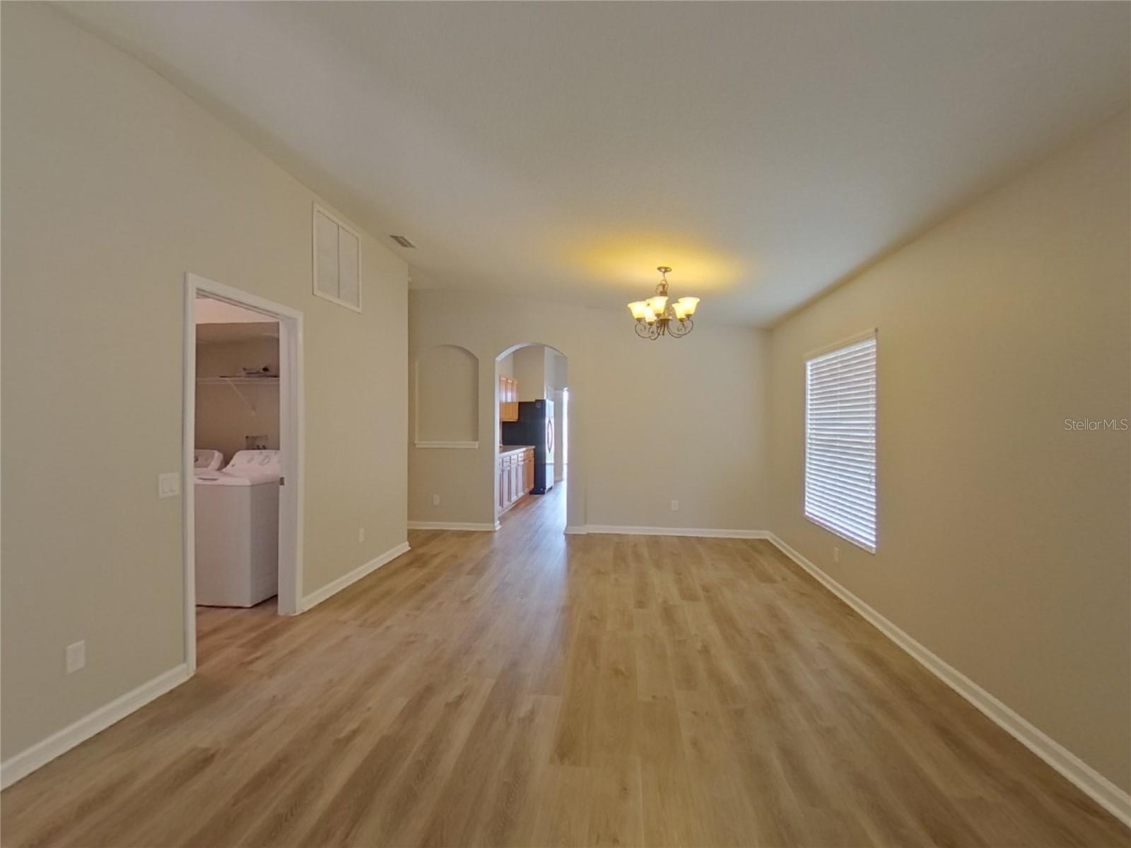 Image 4 of 20 For 1132 Hill Flower Drive