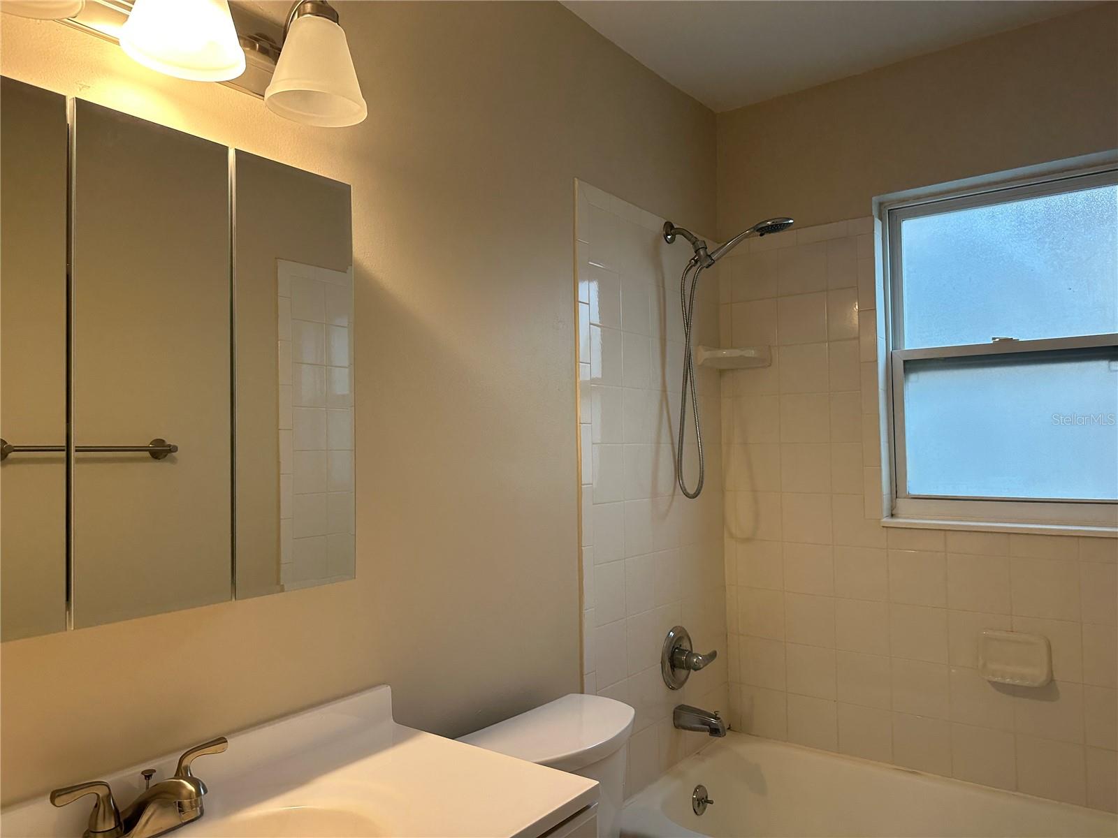 Image 10 of 15 For 334 33rd Avenue N