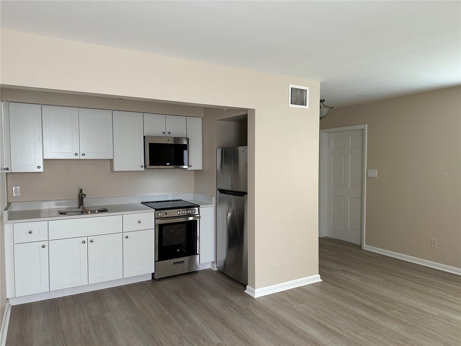 Image 12 of 15 For 334 33rd Avenue N