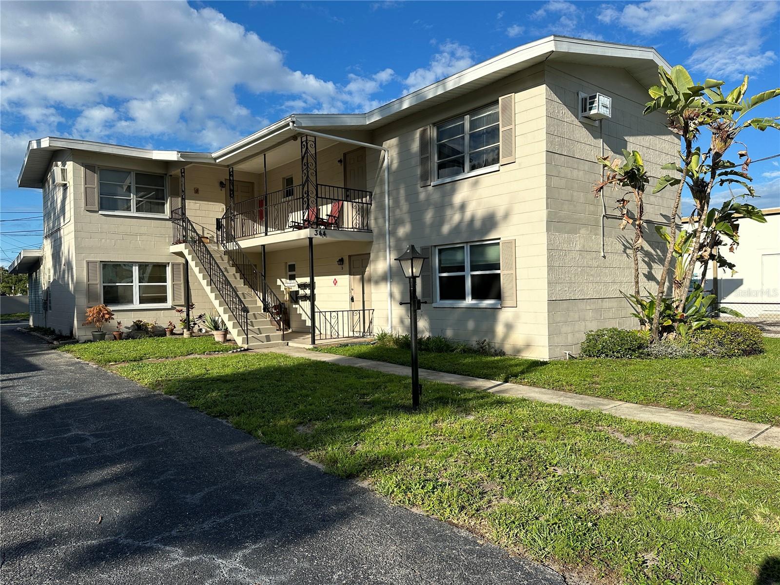 Image 2 of 15 For 334 33rd Avenue N