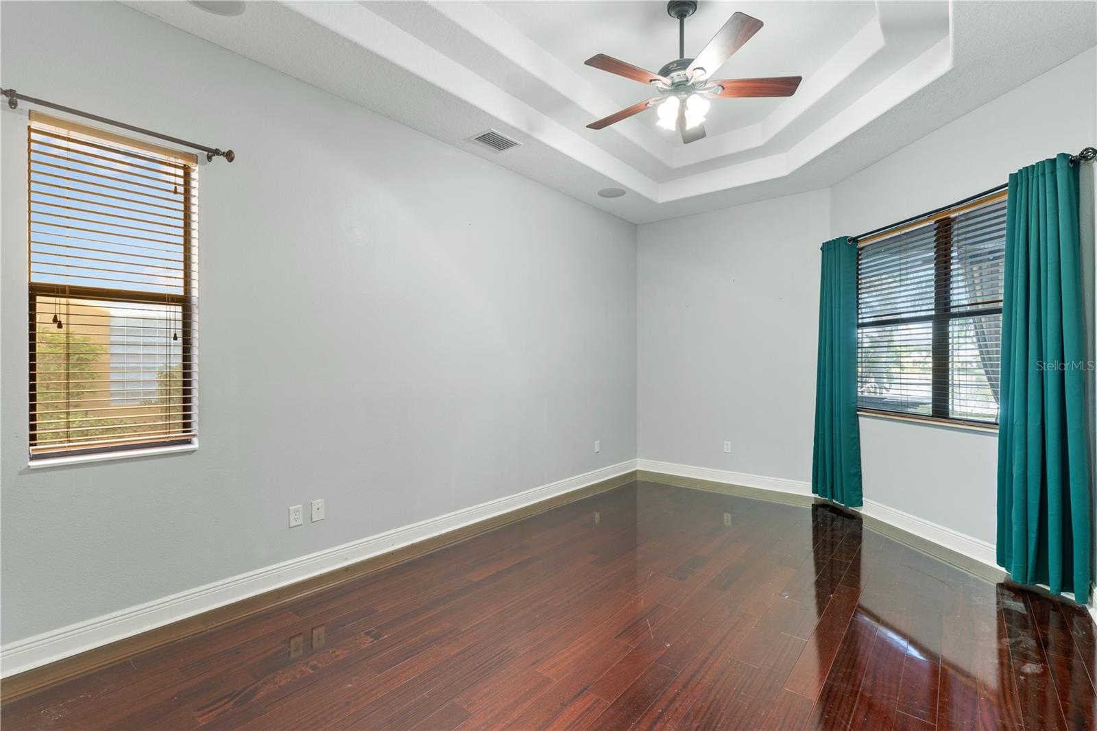 Image 17 of 80 For 15104 Azra Drive
