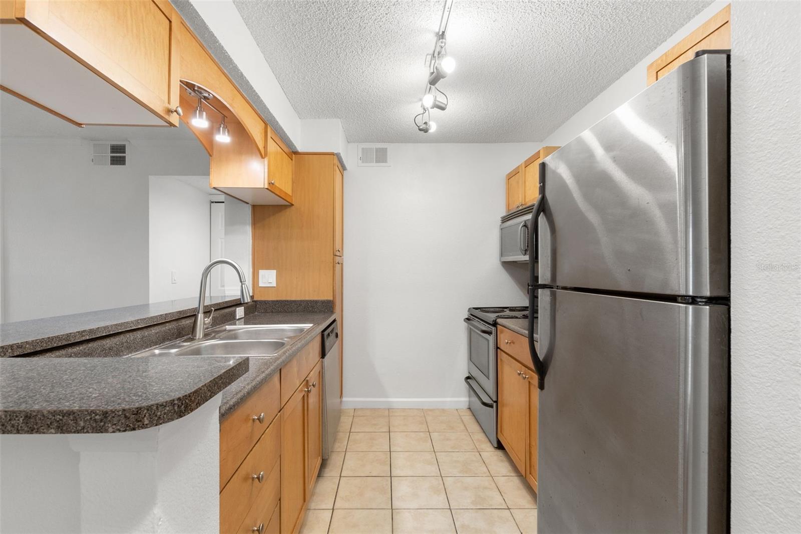 Image 6 of 40 For 2500 Winding Creek Boulevard A104