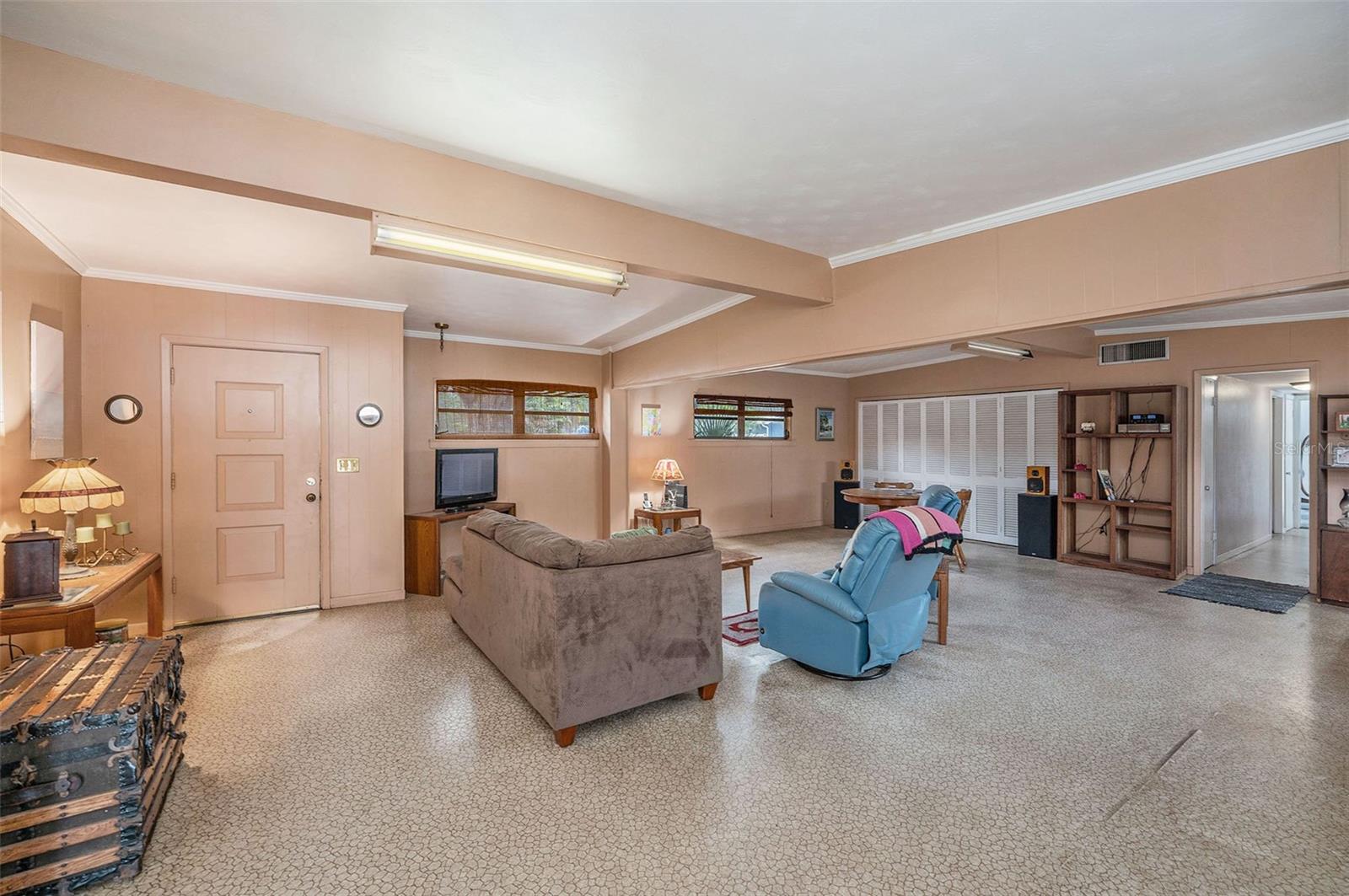 Image 21 of 29 For 5250 12th Street N