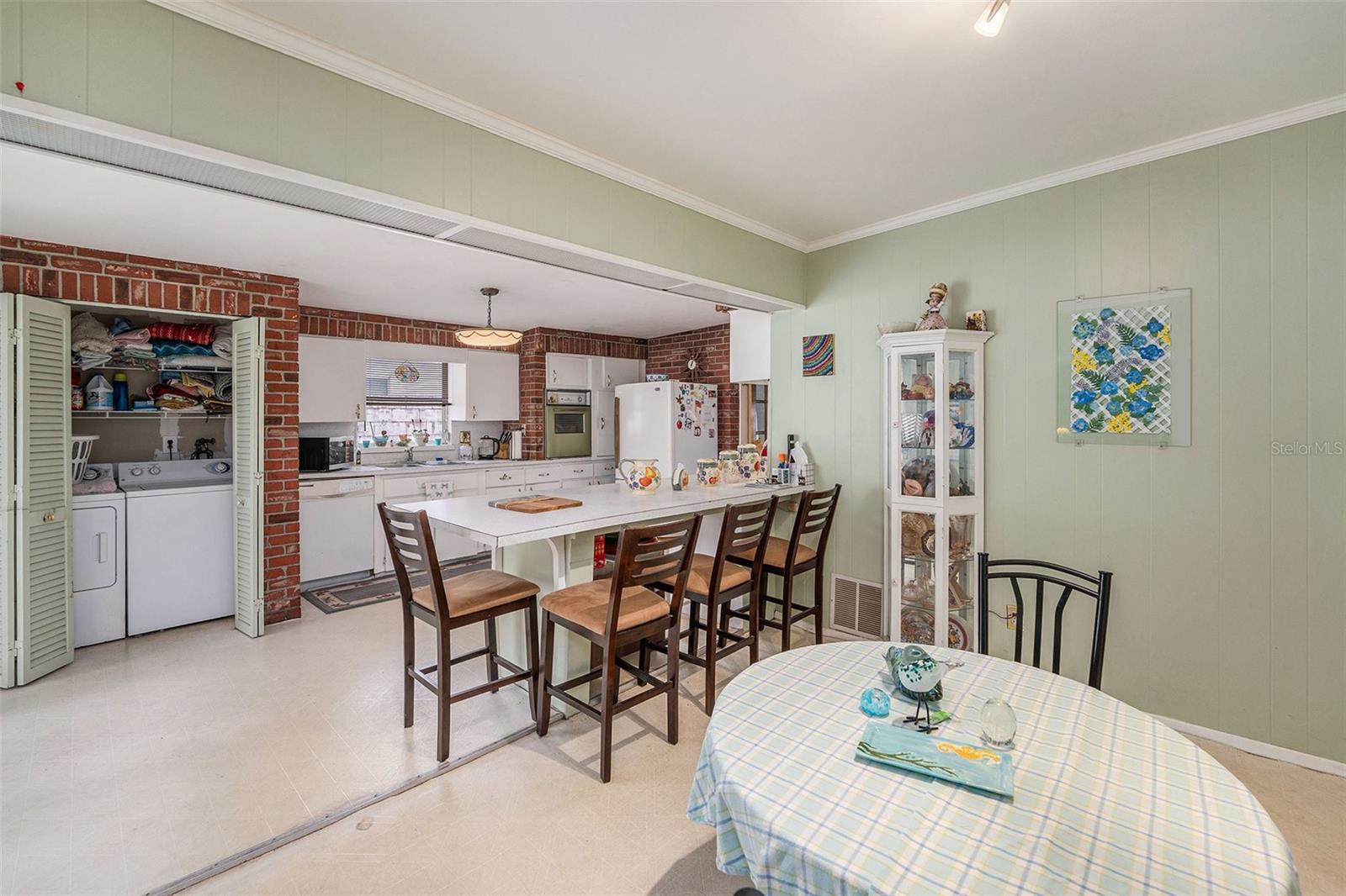 Image 5 of 29 For 5250 12th Street N