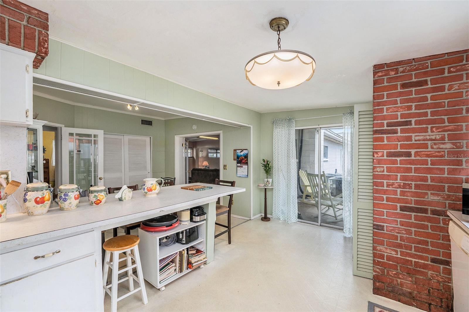 Image 7 of 29 For 5250 12th Street N