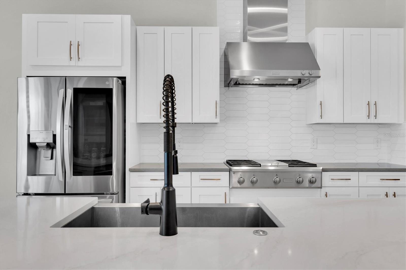 Listing photo id 11 for 3850 Bonfire Drive