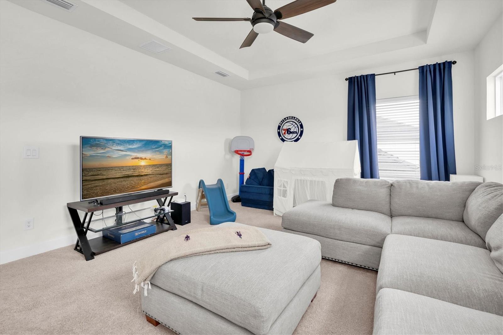 Listing photo id 27 for 3850 Bonfire Drive