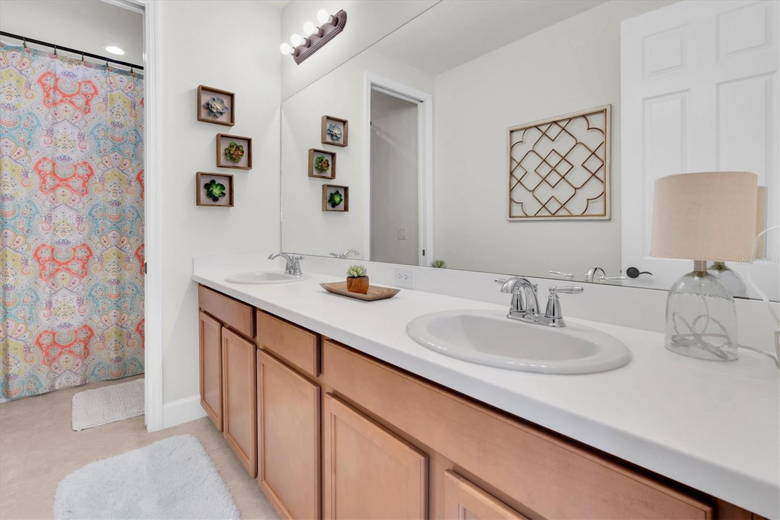 Listing photo id 34 for 3850 Bonfire Drive
