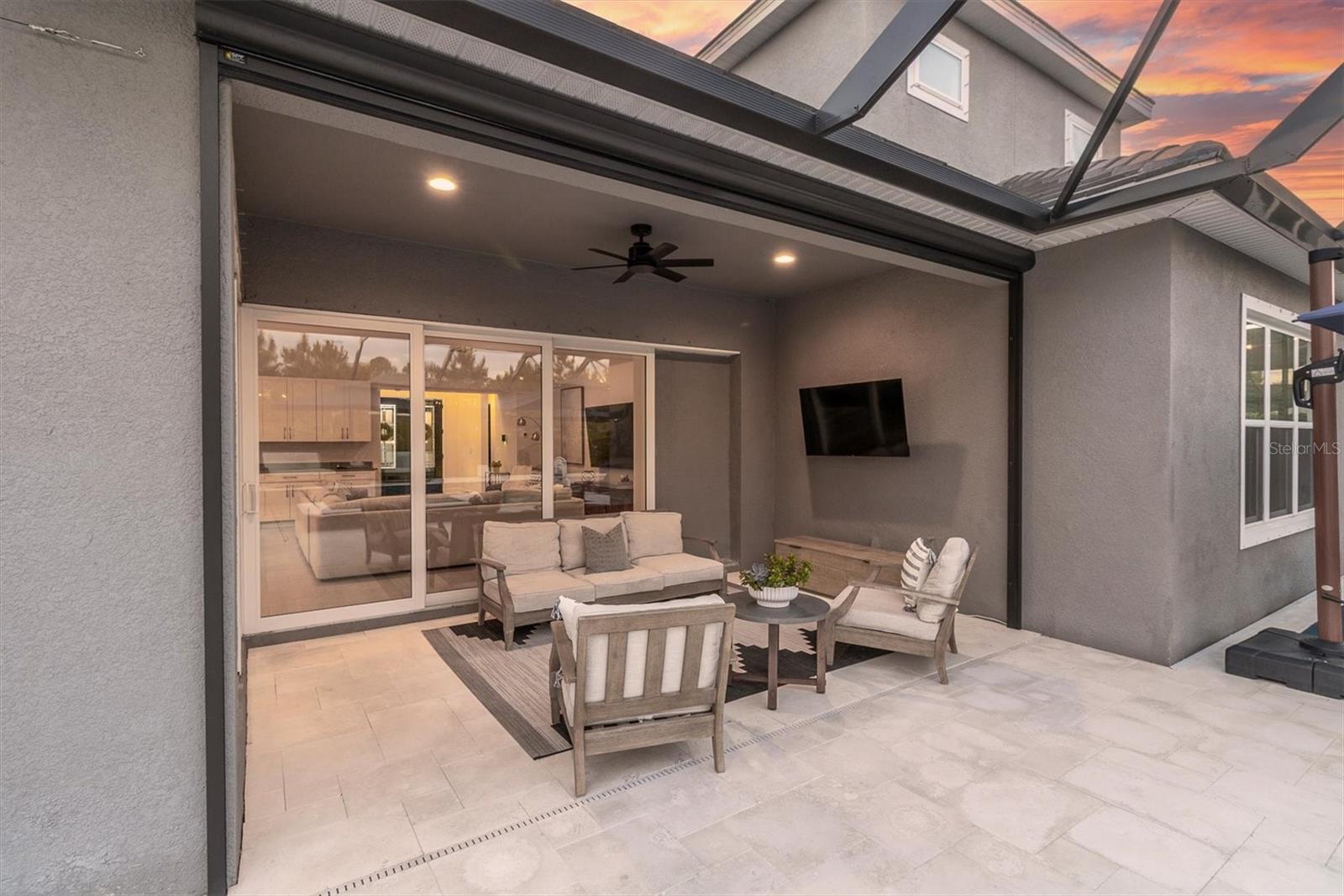 Listing photo id 50 for 3850 Bonfire Drive
