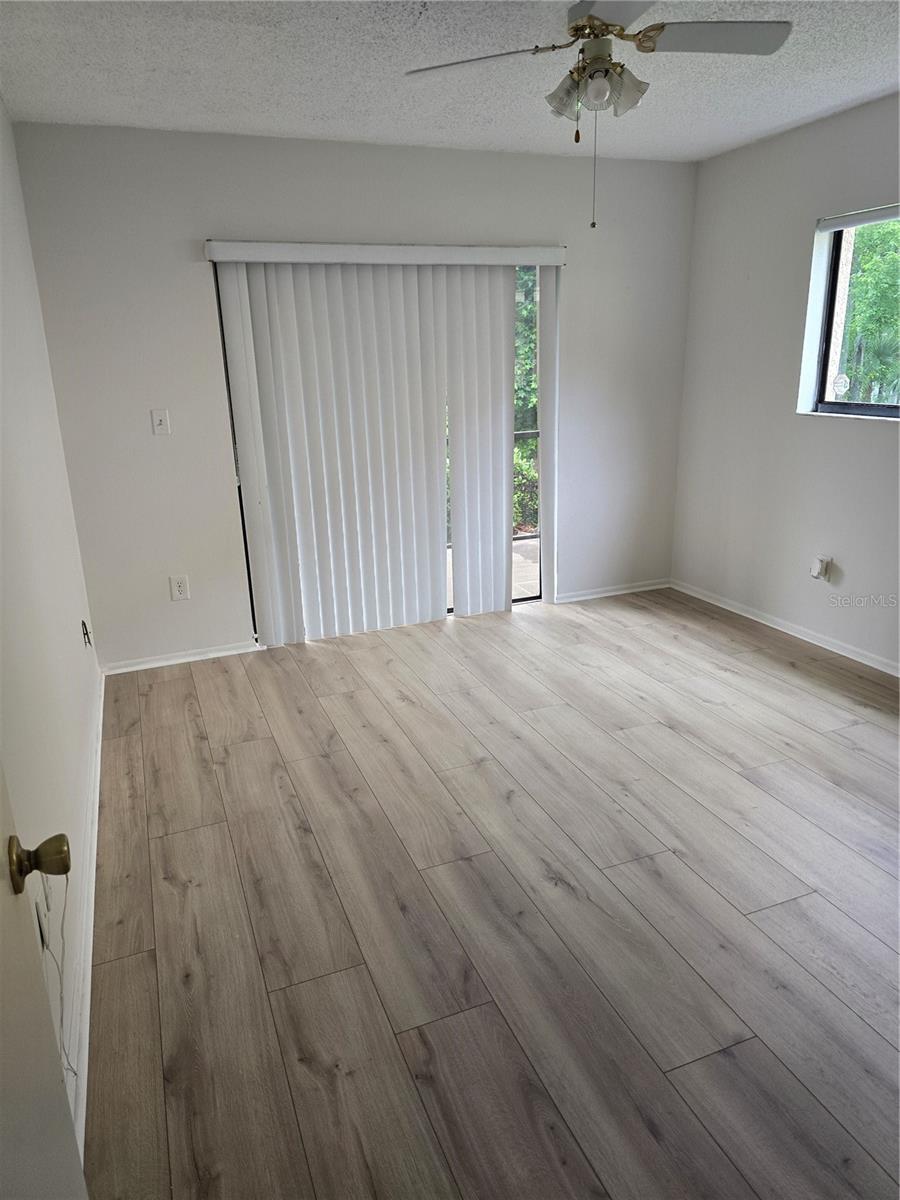 Image 19 of 46 For 11802 Raintree Lake Lane B