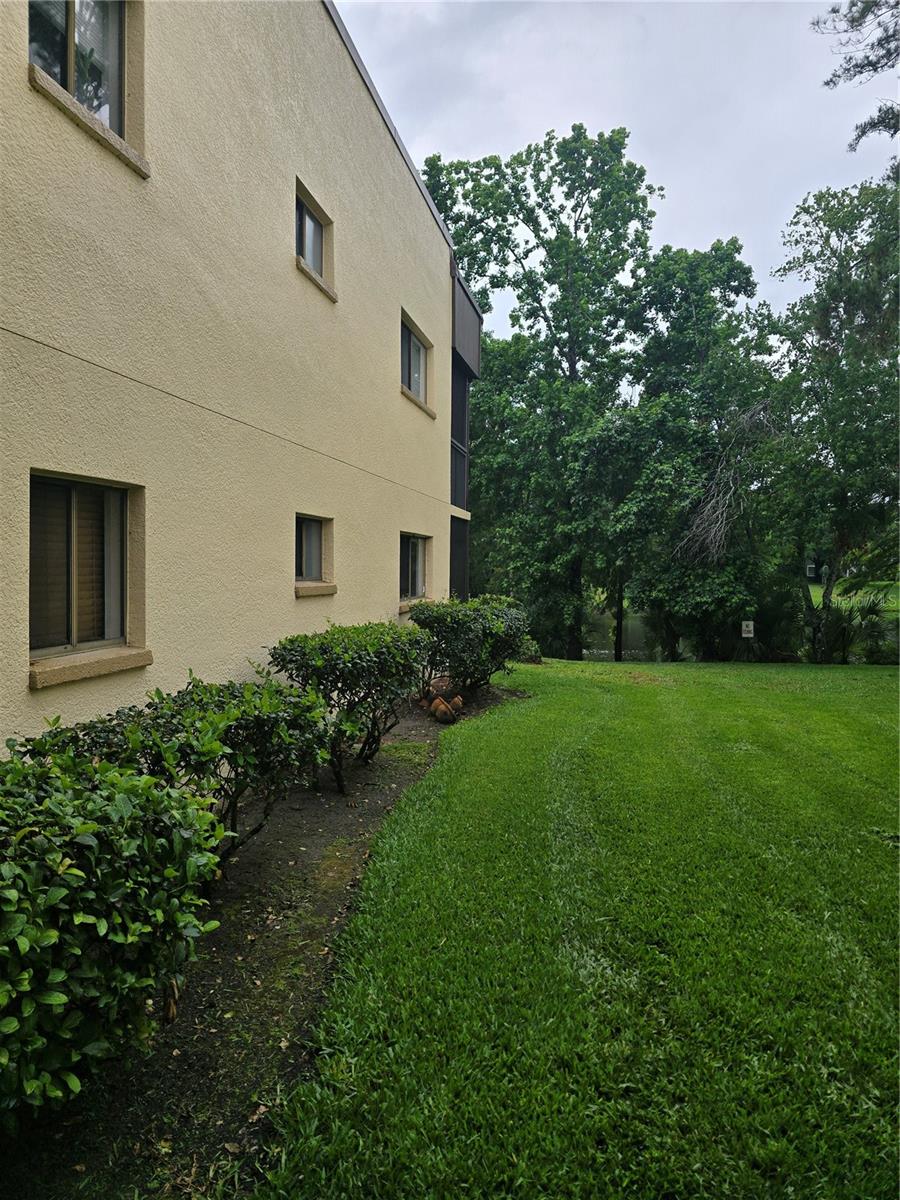 Image 32 of 46 For 11802 Raintree Lake Lane B