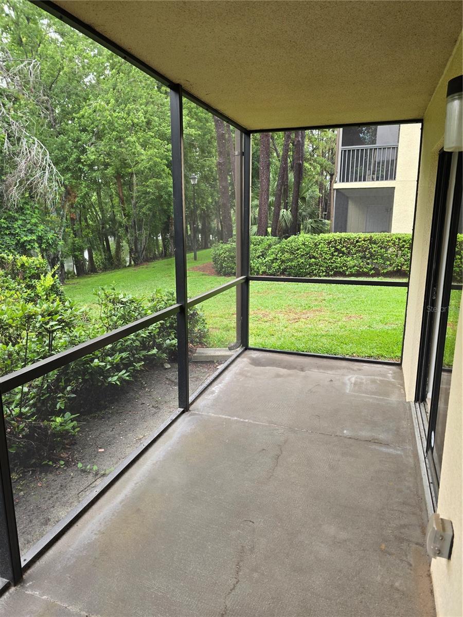 Image 7 of 46 For 11802 Raintree Lake Lane B