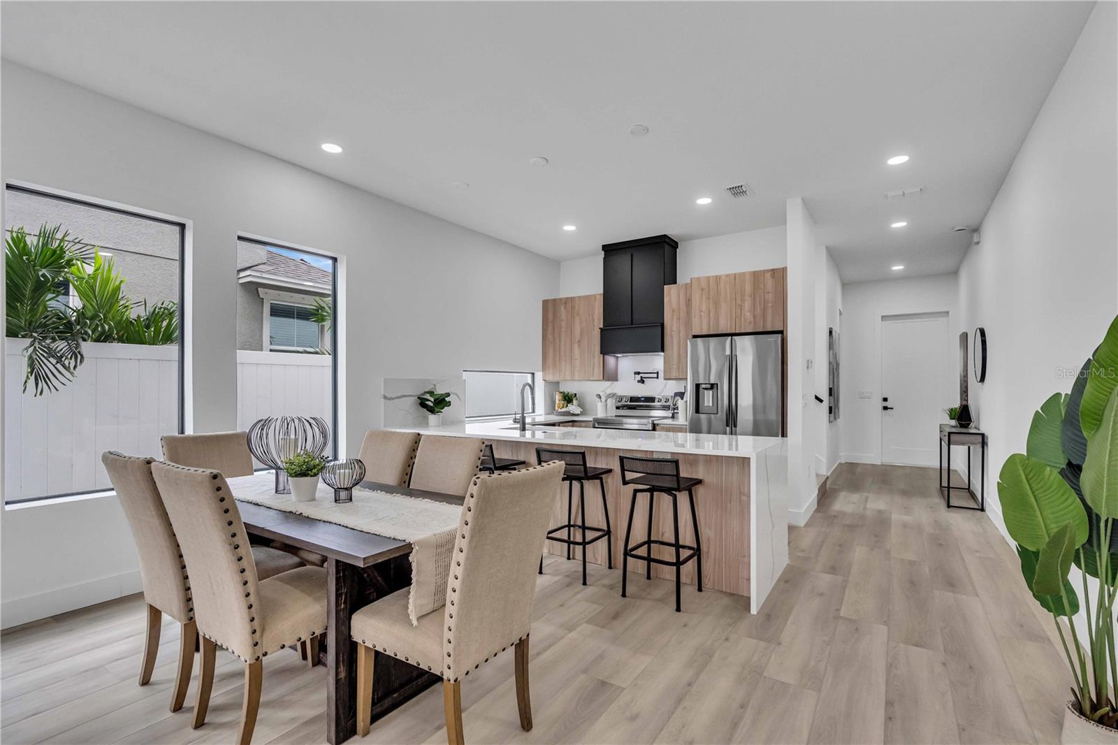 Image 5 of 23 For 1625 9th Avenue N