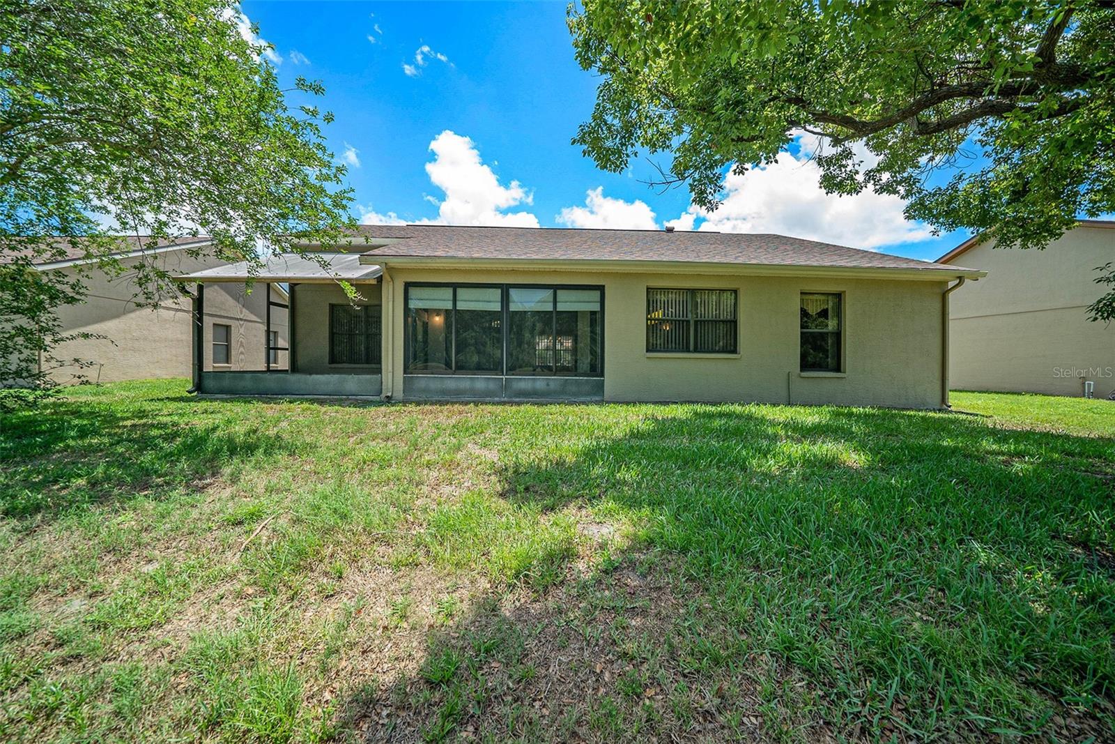 Image 17 of 23 For 13819 Stoneridge Drive