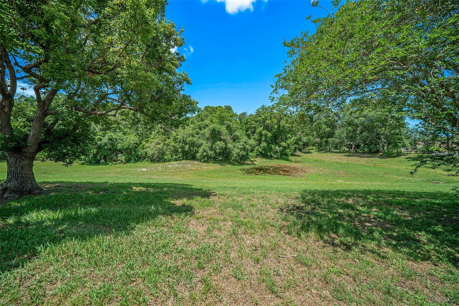 Image 19 of 23 For 13819 Stoneridge Drive